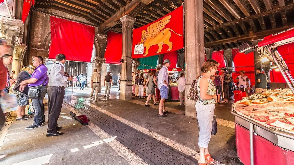 Ca' Affresco Apartment Venice