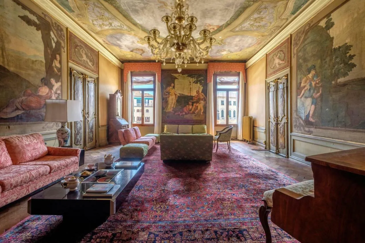 Ca' Affresco Apartment Venice