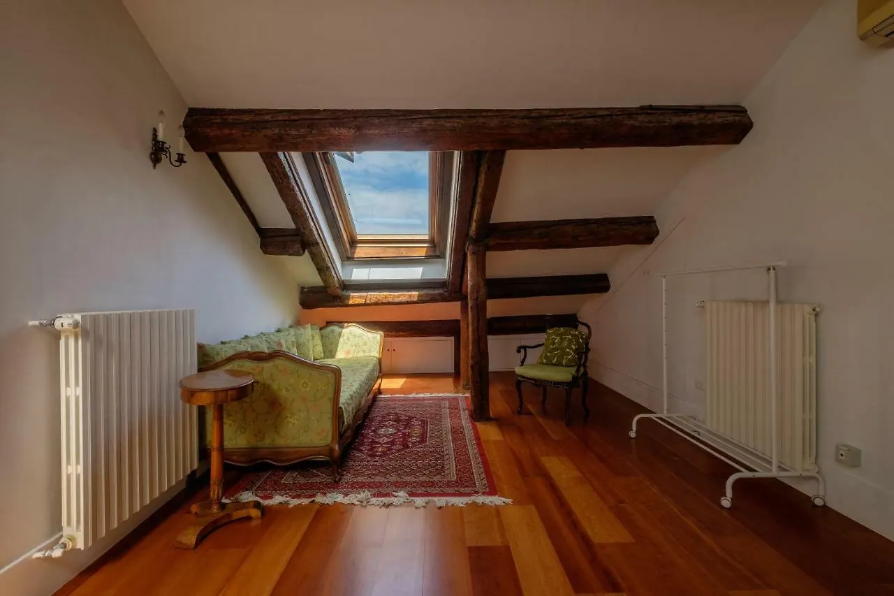 Ca' Affresco Apartment Venice