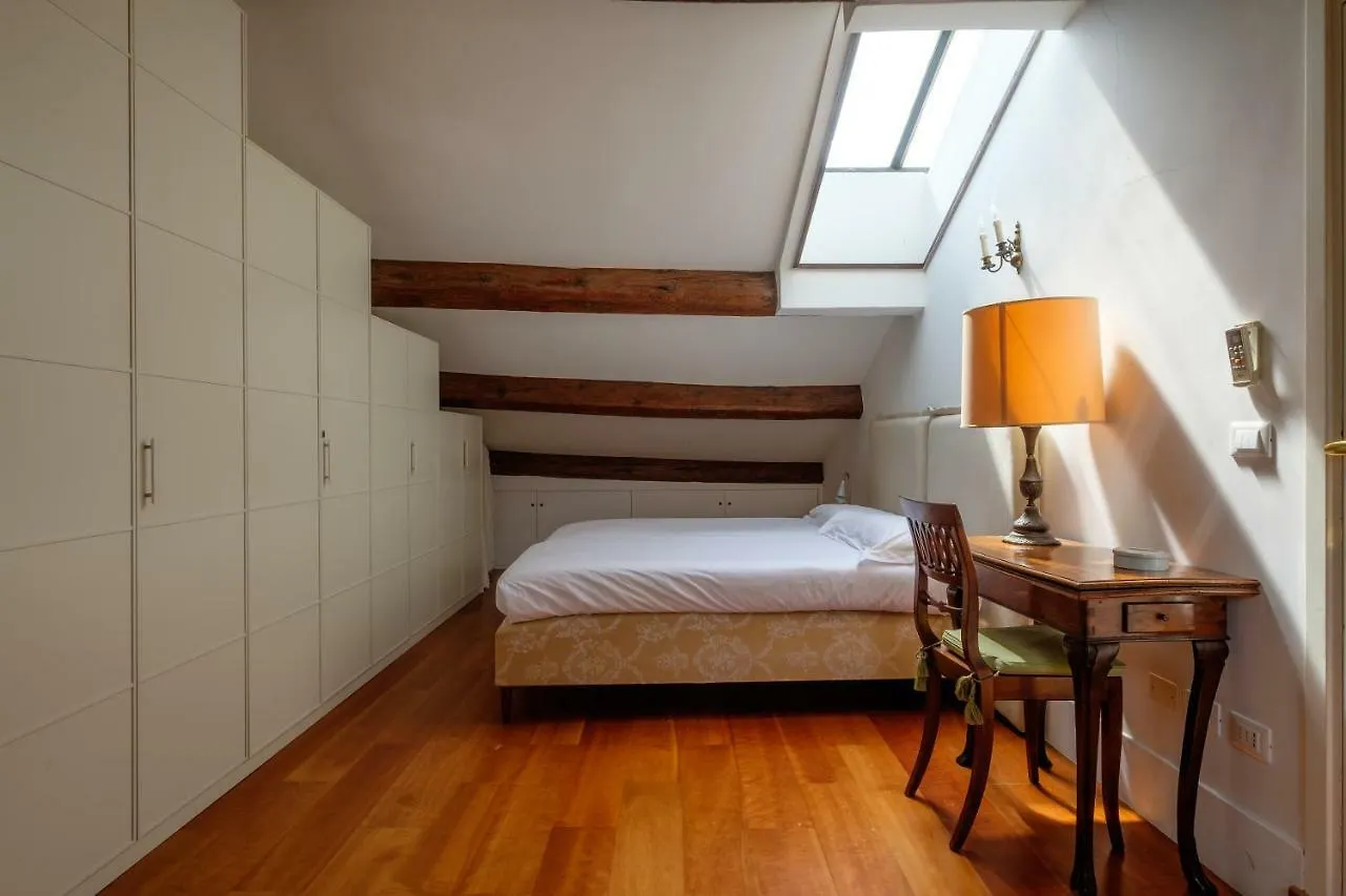 Ca' Affresco Apartment Venice